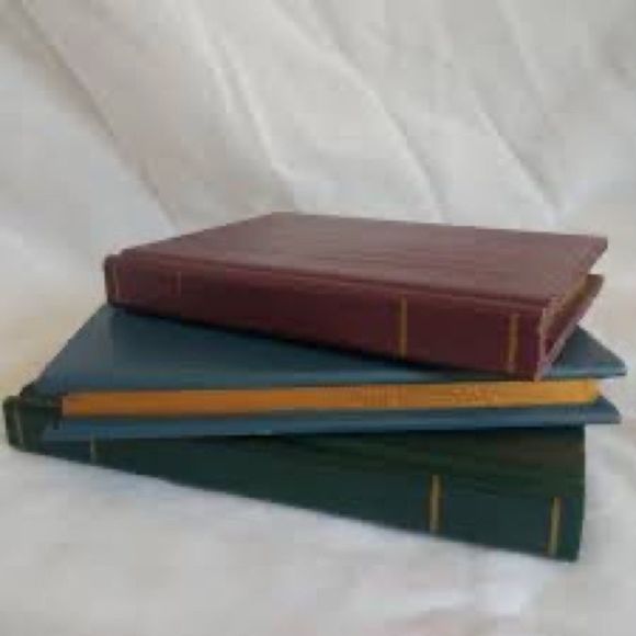 SOLD
 Vintage Home Interiors Wooden Books Home Decor - Picture 3 of 11